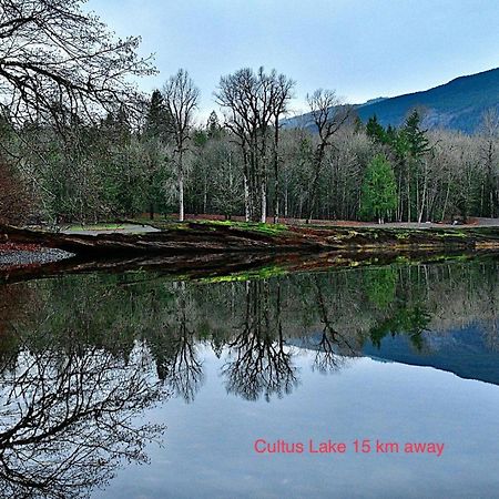 Private Suite 2Br Near Hwy 1, Heritage Park, Coliseum, Cultus Lake, Fishing, צ'יליוואק מראה חיצוני תמונה