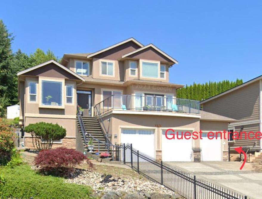 צ'יליוואק Private 2 Bedrooms Suite Near Hwy 1, Cultus Lake, Heritage Park, Fishing, Coliseum מראה חיצוני תמונה