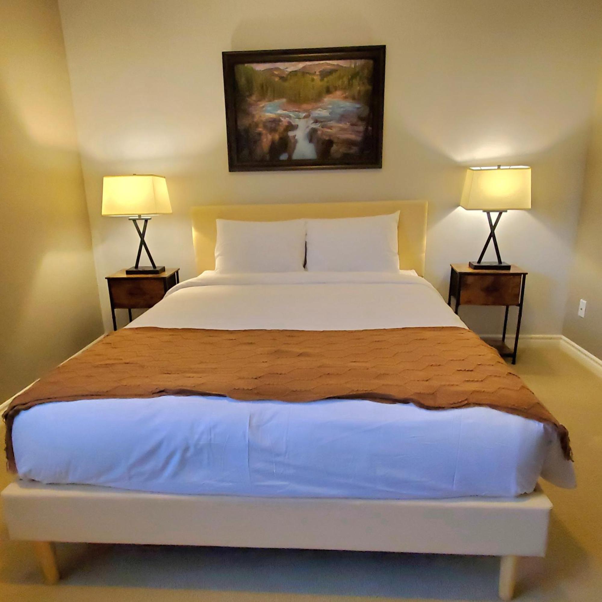 צ'יליוואק Private 2 Bedrooms Suite Near Hwy 1, Cultus Lake, Heritage Park, Fishing, Coliseum מראה חיצוני תמונה