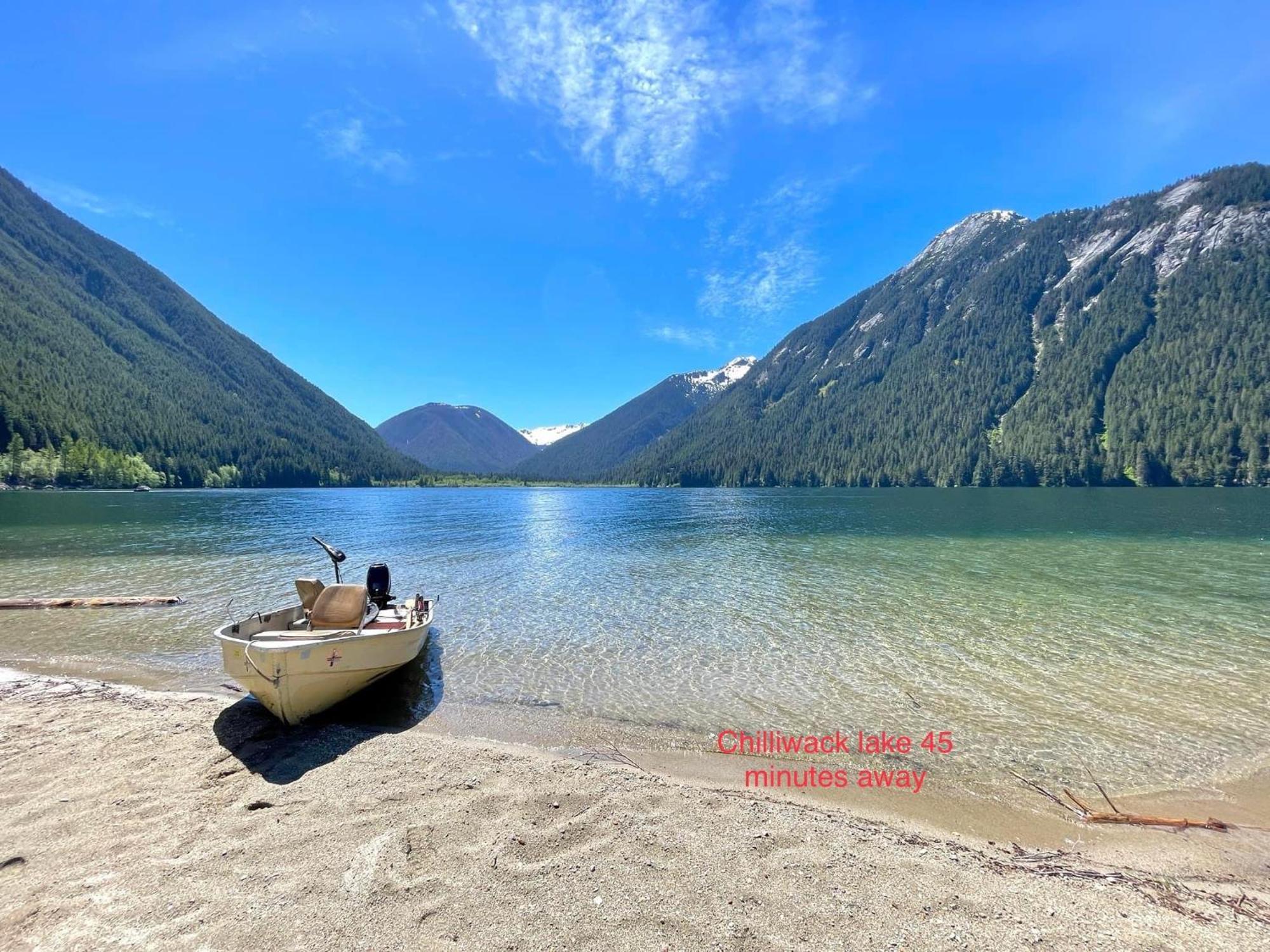 צ'יליוואק Private 2 Bedrooms Suite Near Hwy 1, Cultus Lake, Heritage Park, Fishing, Coliseum מראה חיצוני תמונה